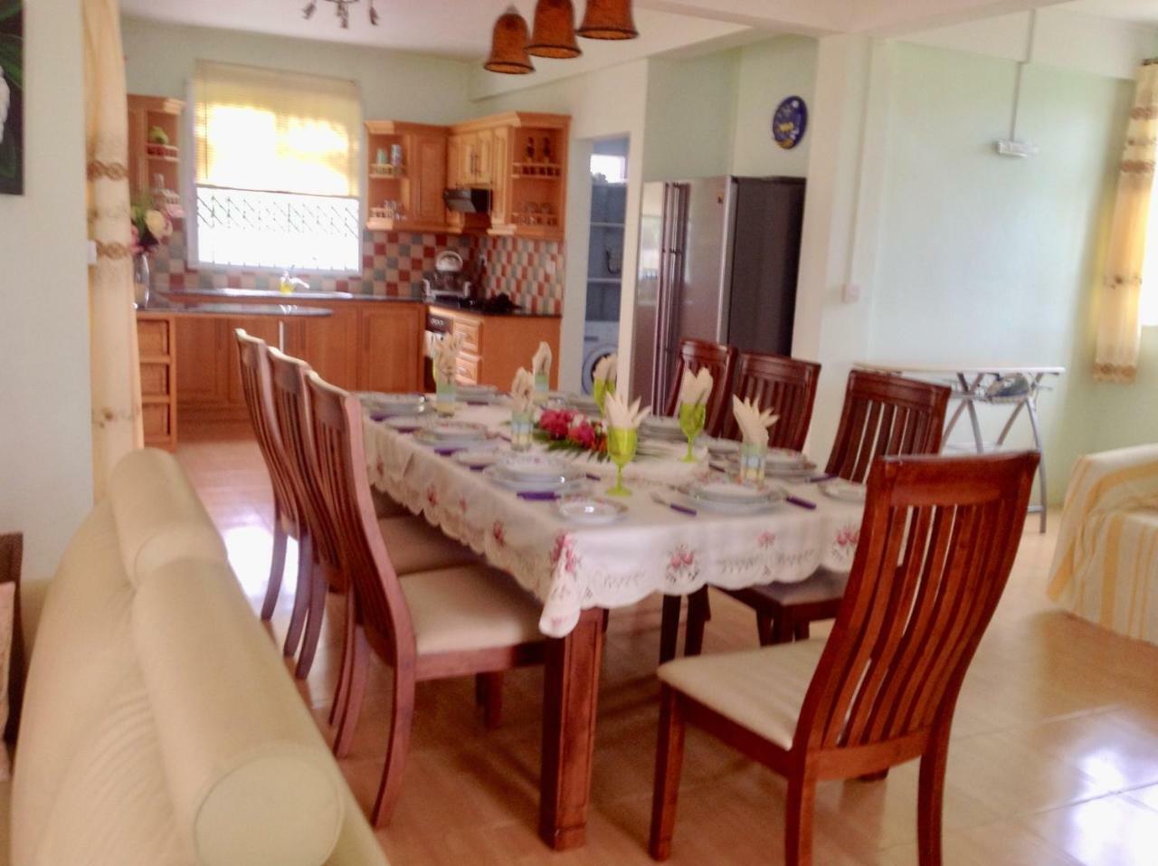 Fayruz Villa Is A 3 Bedroom, 3 Bathroom Detached House With Ac And Swimming Pool 5 Minutes Walk From Flic En Flac Public Beach Esterno foto
