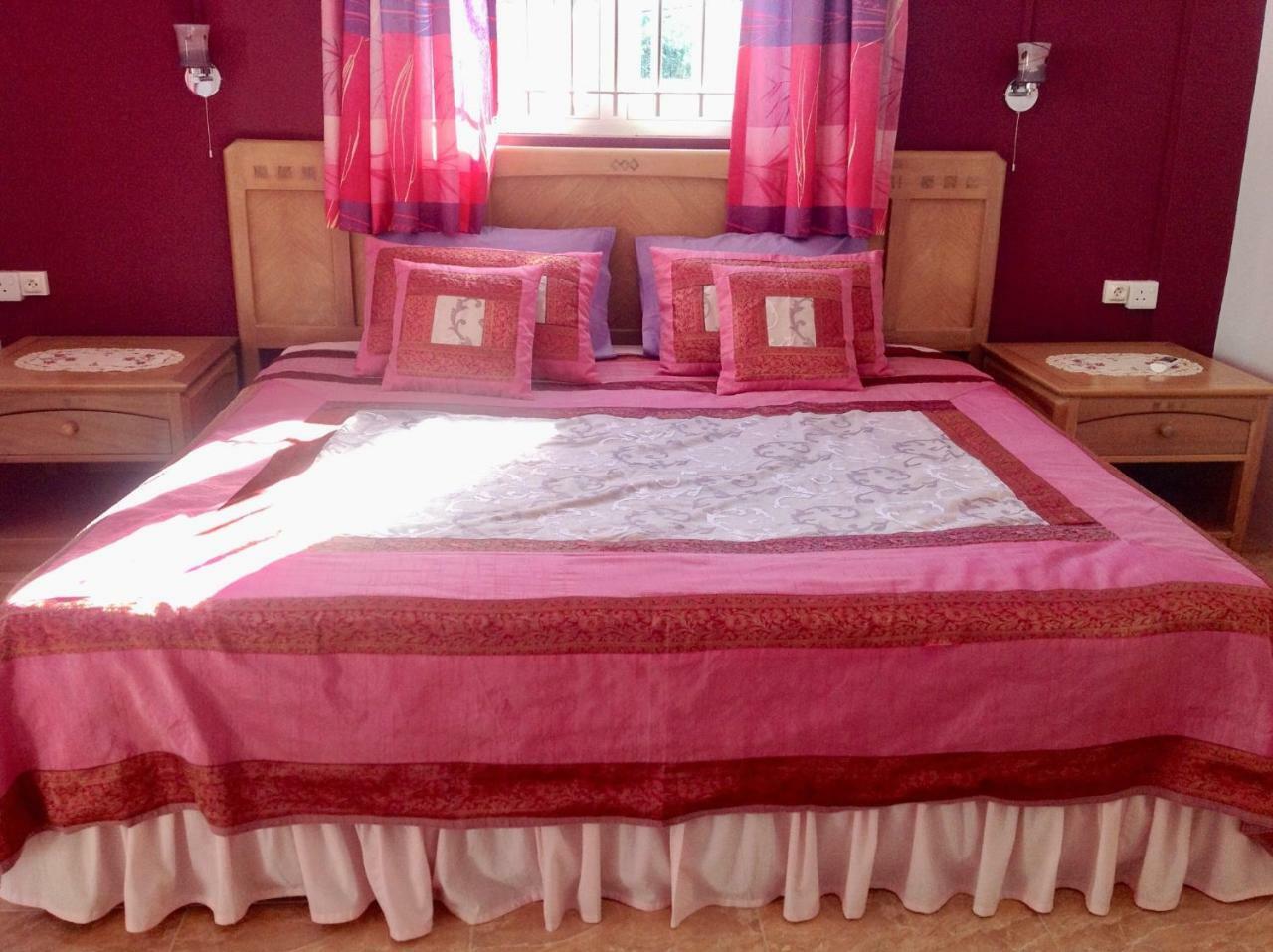 Fayruz Villa Is A 3 Bedroom, 3 Bathroom Detached House With Ac And Swimming Pool 5 Minutes Walk From Flic En Flac Public Beach Esterno foto